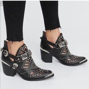 Jeffrey Campbell CALHOUN Western Booties